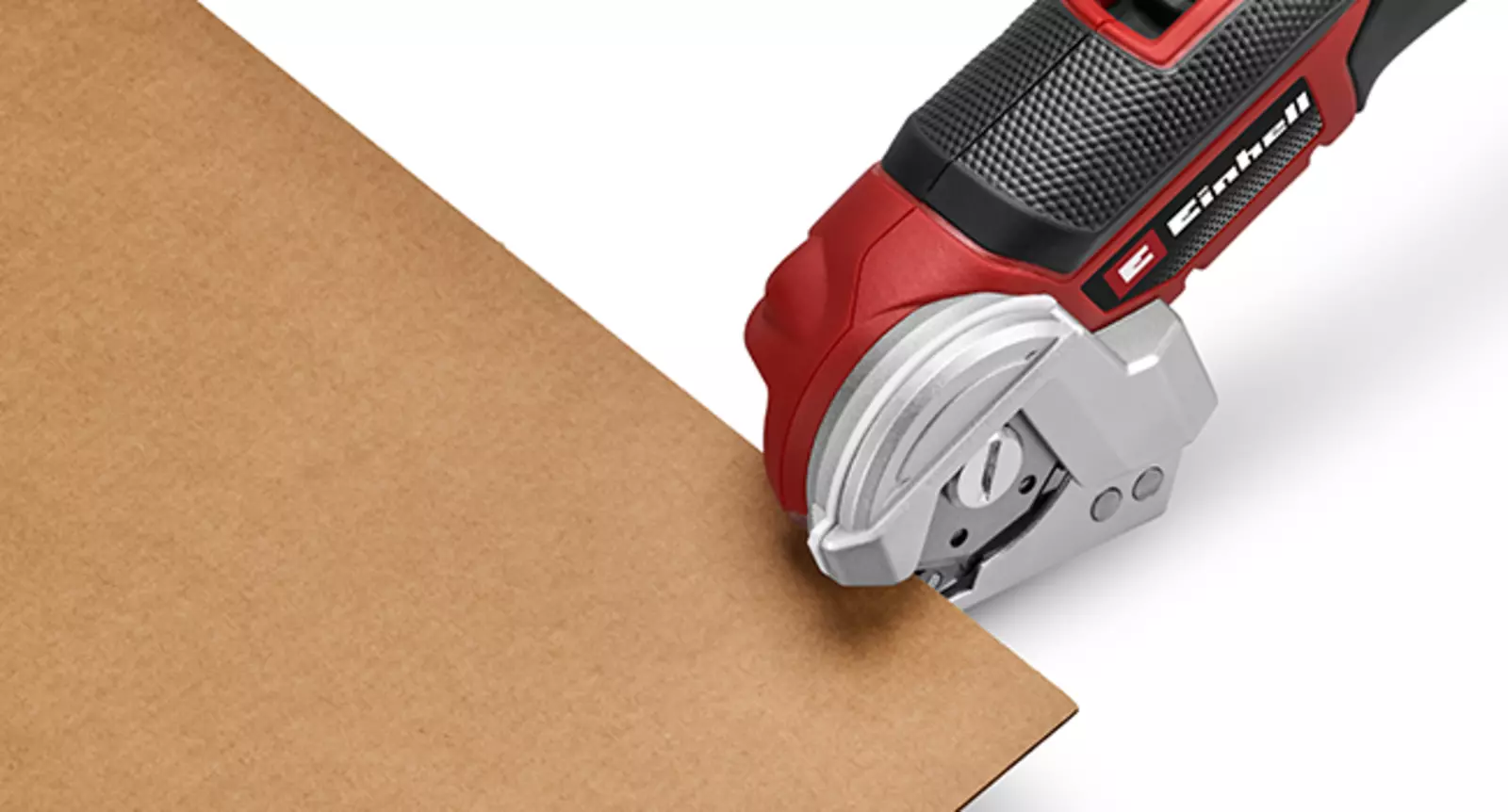 Резак Einhell TE-UC 18/6 Li - Solo режет картон; встроенный светодиод отмечает линию реза.