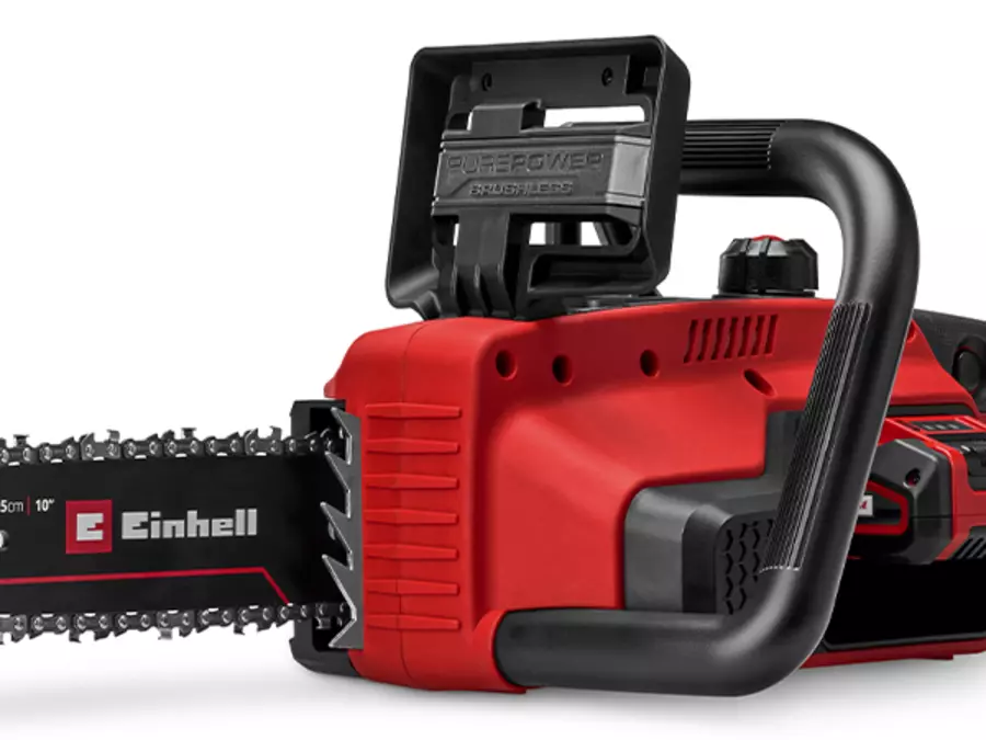 Акумуляторна бензопила Einhell GE-LC 18/25 Li BL з видимим металевим упором-кігтем на білому фоні.