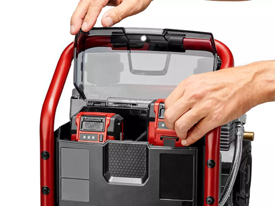Акумуляторний компресор Einhell SILENZZO 36/210 з двома акумуляторами, встановленими за технологією Twin-Pack.